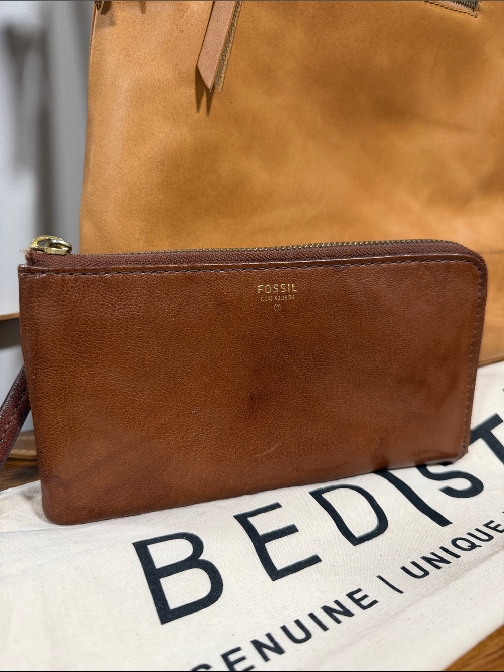 Fossil Cognac Brown Leather Zip Wristlet